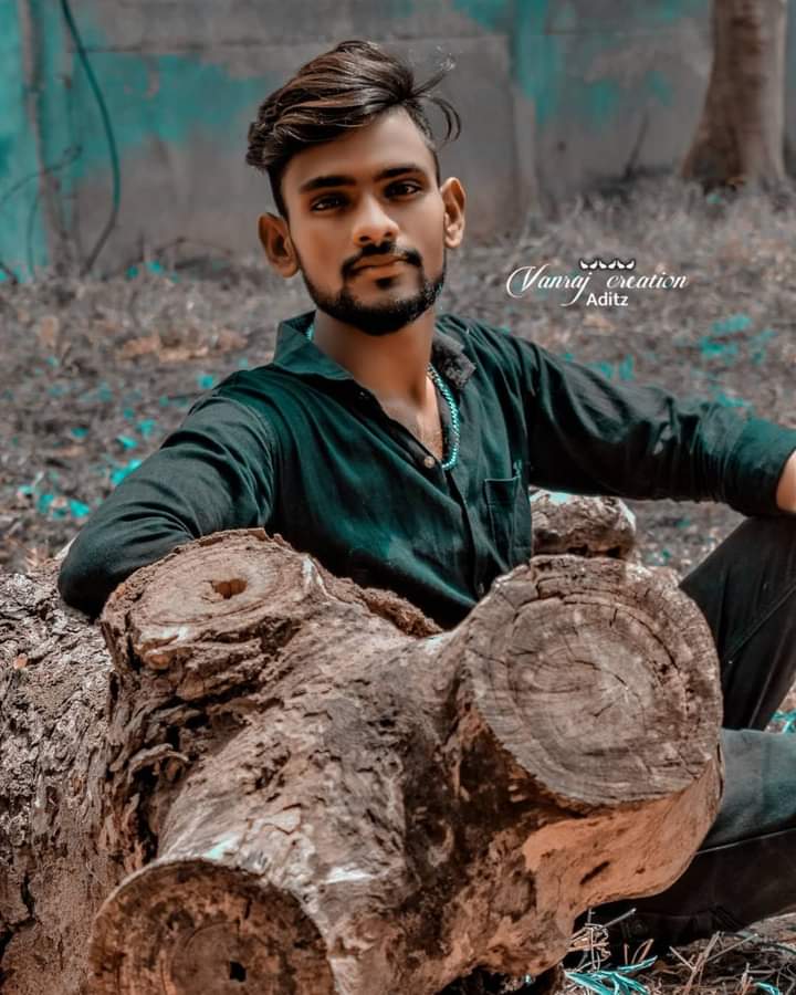 દે.બારીયા તાલુકાના ઝાપટીયા સેવાનિયા ગામે પરિવારના બે સભ્યોના મેણાંટોણા તેમજ અત્યાચારથી કંટાળેલા યુવકે કુવામાં કૂદી આયખું ટૂંકાવ્યું