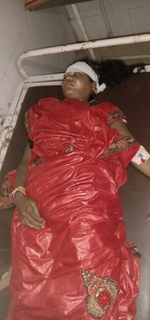 ફતેપુરા તાલુકાના ઘાણીખુટમાં મોટરસાયકલ-જેસીબી વચ્ચે ગોઝારો અકસ્માત સર્જાતા 4 ના સ્થળ ઉપર મોત:1ની સ્થિતિ ગંભીર:1બાળકીને સામાન્ય ઇજા.