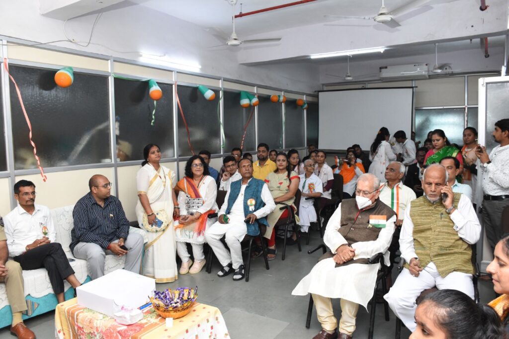 ઝાયડ્સ હોસ્પિટલ અને મેડિકલ કોલેજ ખાતે ડિસ્ટ્રિક્ટ અર્લી ઇન્ટરવેન્શન સેંટરનો પ્રારંભ કરાવતા કલેકટર ડો. હર્ષિત ગોસાવી