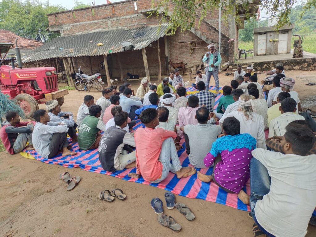 ફતેપુરા તાલુકાના ધુધસ અને નવા તળાવ ગામે આદિવાસી જન જાગૃતિ કાર્યક્રમ યોજાયો