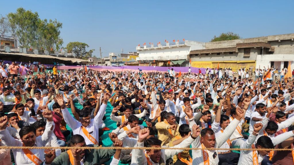 ફતેપુરા તાલુકાના સુખસર ખાતે વિશ્વ હિન્દુ પરિષદ બજરંગ દળ દાહોદ જિલ્લા દ્વારા ત્રિશૂળ દીક્ષા તથા શૌર્યયાત્રા નું આયોજન કરાયું.