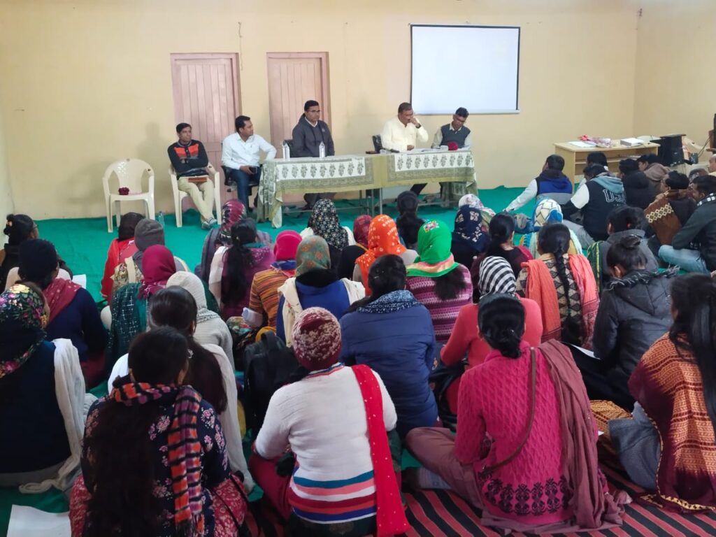 BRC ભવન ગરબાડા ખાતે દાહોદ જિલ્લા પ્રાથમિક શિક્ષણ અધિકારીની ઉપસ્થિતિમાં તાલીમ યોજાઈ