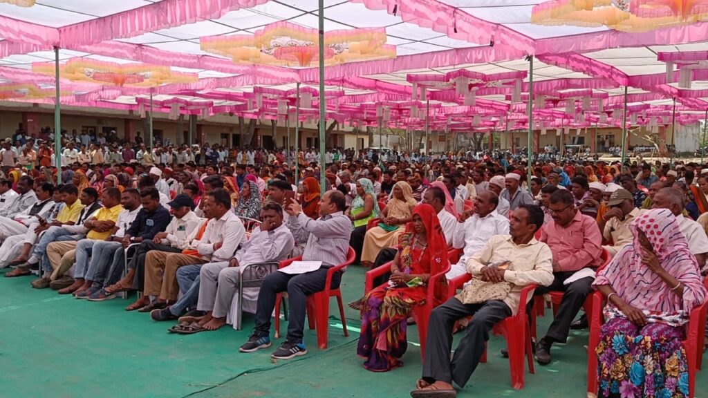 ગરબાડા તાલુકામાં પ્રધાનમંત્રી આવાસ યોજના (ગ્રામીણ) ૨૦૨૨-૨૦૨૩ માં મંજુર કરેલ આવાસો અંતર્ગત લાભાર્થી સંમેલન- મંજૂરી પત્ર વિતરણ કાર્યક્રમ યોજાયો.