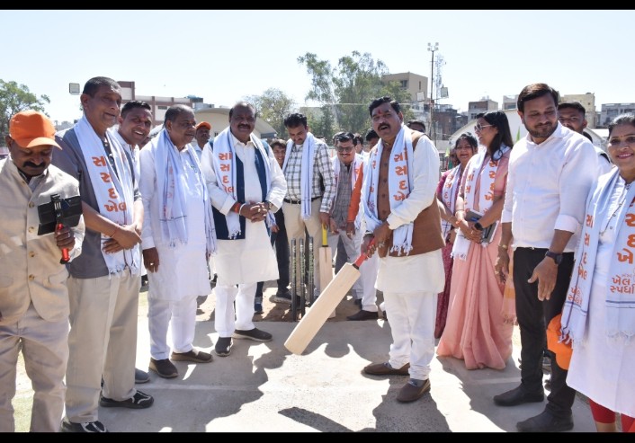 સાંસદ ખેલ સ્પર્ધા (લોકસભા)નો દાહોદના સીટી ગ્રાઉન્ડ ખાતે શિક્ષણ મંત્રી ડો. કુબેરભાઇ ડિંડોરે પ્રારંભ કરાવ્યો