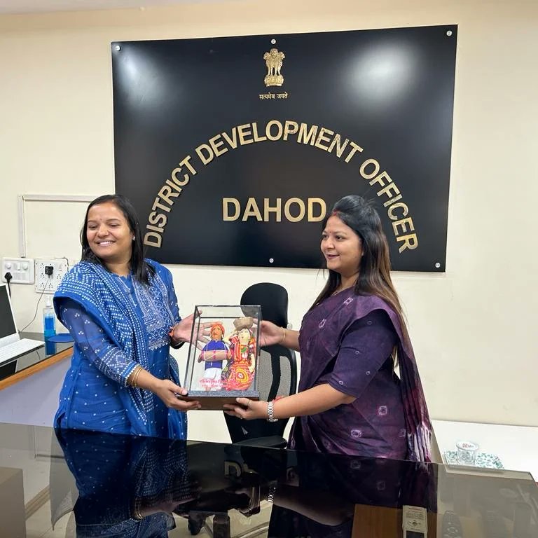 DDO નેહા કુમારીની બદલી થતા જિલ્લા પંચાયત ખાતેથી કર્મચારીઓ અધિકારીઓએ વિદાય આપી