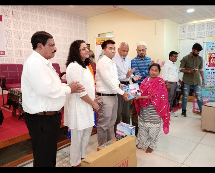 ડો. બાબાસાહેબ આંબેડકરની જન્મજયંતિના અવસરે દાહોદ ખાતે કલેક્ટર ડો. ગોસાવીની અધ્યક્ષતામાં કાર્યક્રમ યોજાયો*