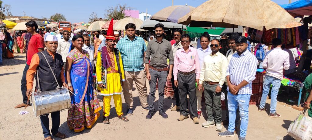 ધાનપુર હાર્ટ બજારમાં આરોગ્ય અધિકારીના માર્ગદર્શન હેઠળ ભવાઇ નો કાર્યક્રમ યોજાયો