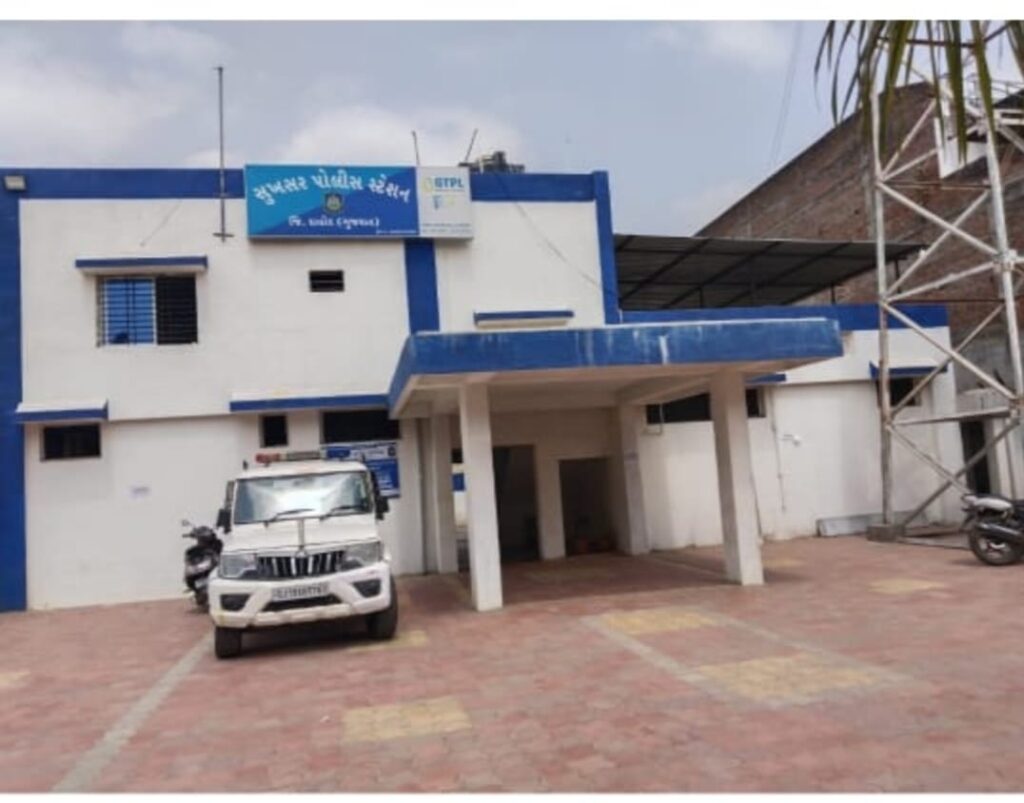 ફતેપુરા તાલુકાના વાંગડ ગામના ટાઢીગોળી સાસરીમાં આવેલા 22 વર્ષીય જમાઈનું શંકાસ્પદ મોત* *સાસરીમાં આવેલા જમાઈએ કોઈ અગમ્ય કારણોસર ગળે ફાંસો ખાધો હોવાની કેફિયત જણાવતા સાસરીયાઓ*