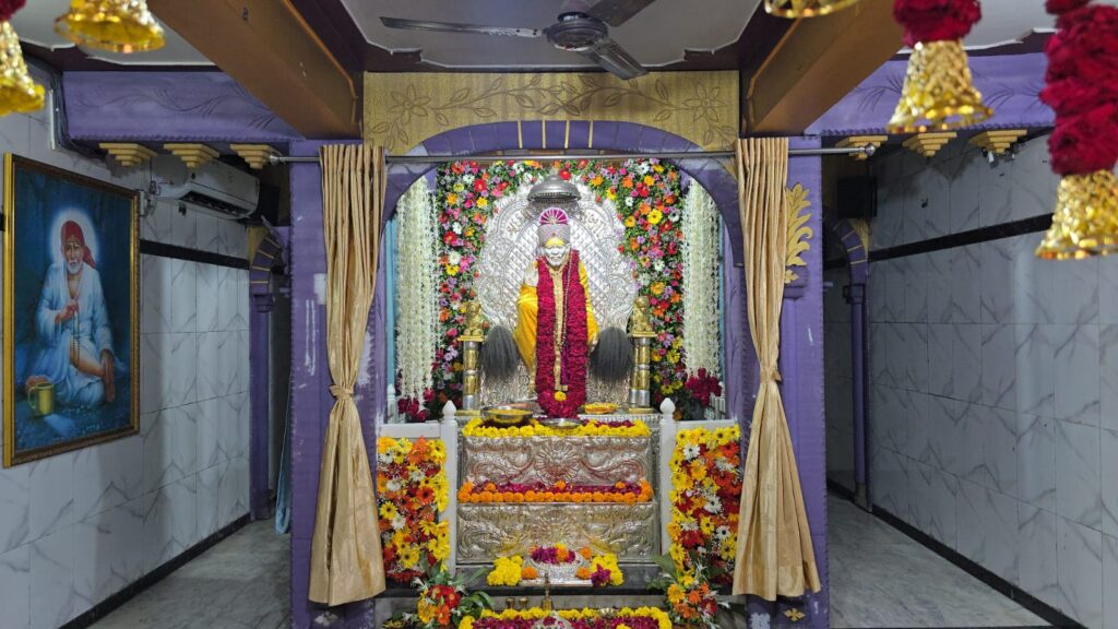 ઝાલોદ સાંઈ મંદિરનો આઠમો તેમજ શ્રી કૃષ્ણ, શીતળા માતા, બળીયા બાબજીનો ત્રીજો પાટોત્સવ ધામધૂમ થી ઉજવાયો હતો 