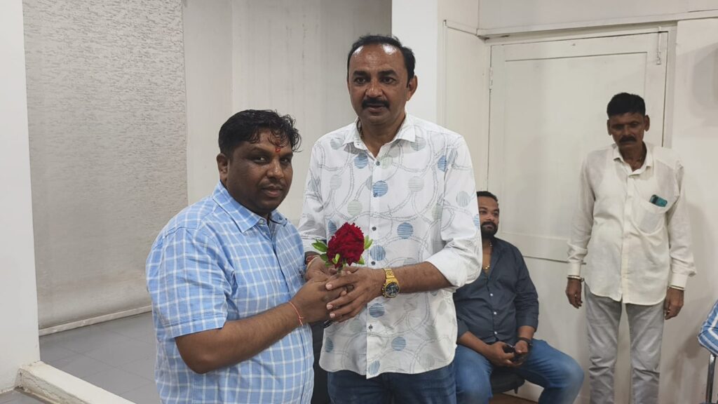 કર્મચારીઓના હક્ક ઉપર CO ની પહેલી સહીથી કર્મચારીઓ ગેલમાં.! દાહોદ નગરપાલિકામાં નવનિયુક્ત ચીફ ઓફિસરે વિધિવત રીતે ચાર્જ સંભાળ્યો.!!