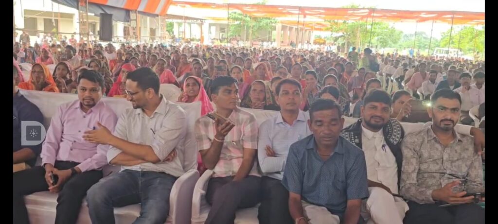 ઝાલોદ તાલુકાના ગુરુ ગોવિંદ સમાધિ ધામ કંબોઈ ખાતે ભગવાન બિરસા મુંડાની 150 મી જન્મજયંતિ વર્ષની ઉજવણી કરાઈ 