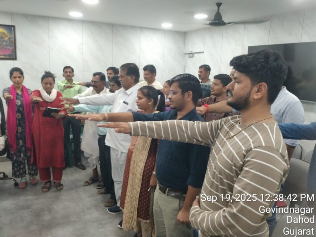 દાહોદમાં પ્રાંત કચેરી, દાહોદ ખાતે “સહી પોષણ દેશ રોશન”ના સંદેશાને ચરિતાર્થ કરવા “પોષણ ઉત્સવ-૨૦૨૫” અંતર્ગત શપથ લેવાયા*