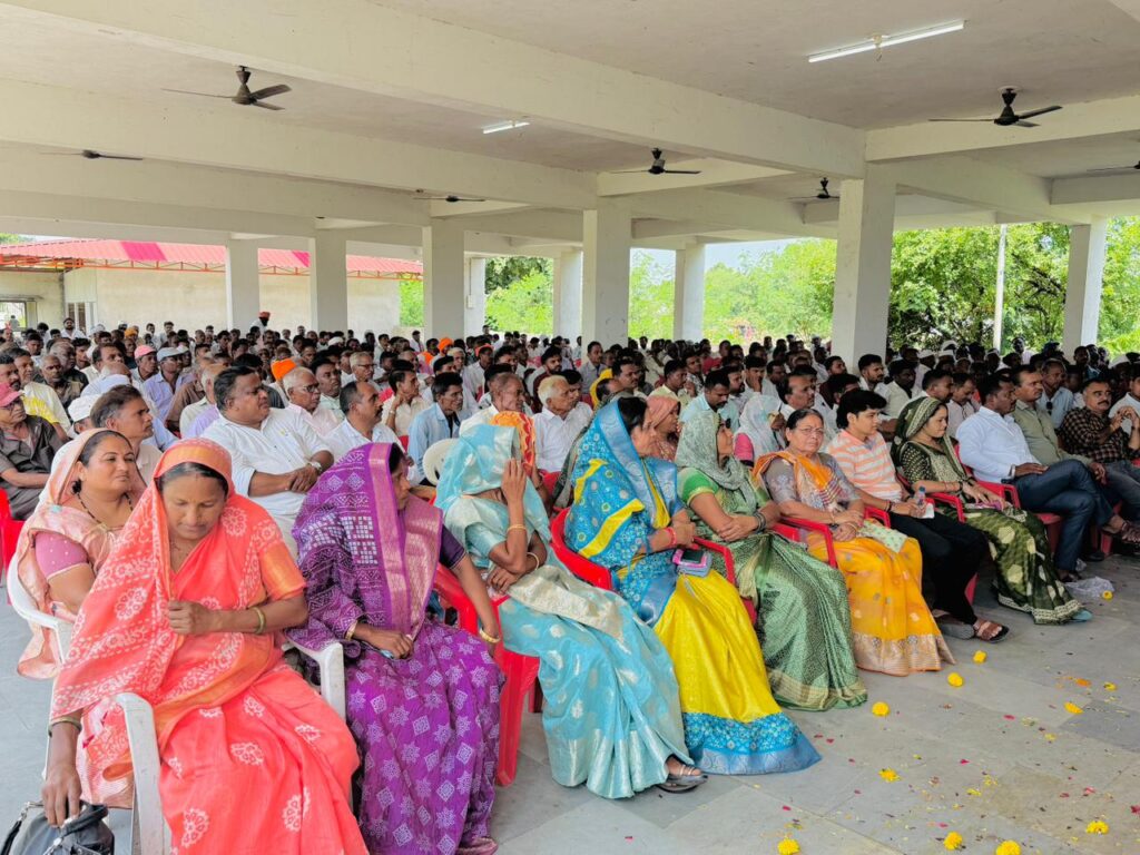 કંબોઈ ધામ ખાતે ગોવિંદ ગુરુ લીમડી તાલુકો બનવાની ખુશીમાં કાર્યક્રમ યોજાયો 