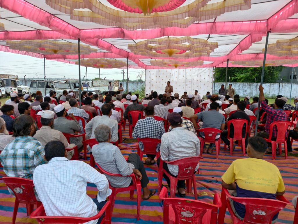 ગરબાડામાં પોલીસ 56 વાહનોની હરાજી કરવામાં આવી. હરાજીમાં 110 વેપારીઓએ ભાગ લીધો હતો : 