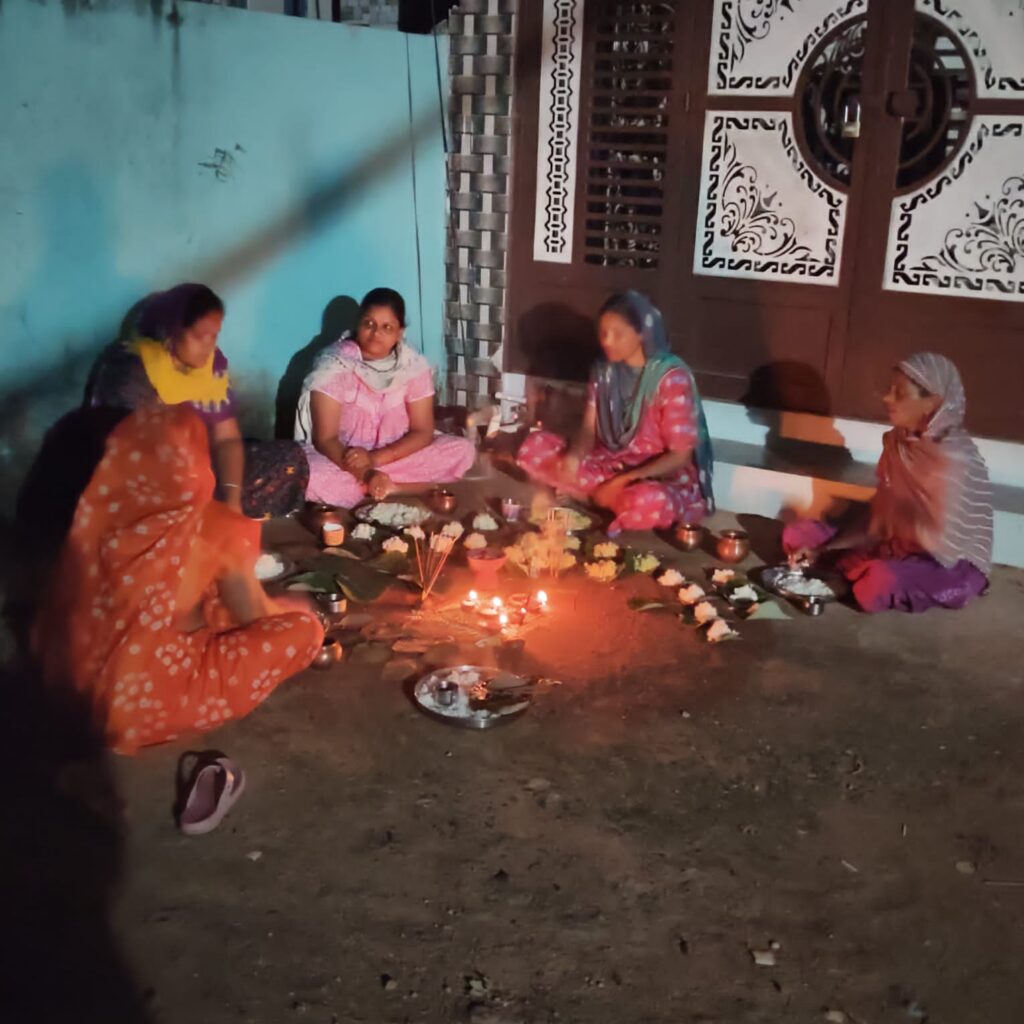 ગરબાડામાં 120 દિવસની યોગનિદ્રા બાદ જાગેલા દેવોને સર્વપ્રથમ ધાન્ય અર્પણ કરવાની અનોખી પરંપરા