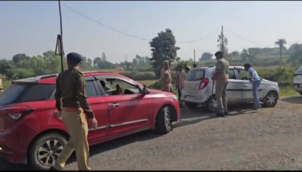 ઝાલોદ ની ધાવડીયા ચેક પોસ્ટ પર દિલ્હી બ્લાસ્ટને લઈ જીલ્લા પોલીસ તંત્ર એલર્ટ મોડ પર : સધન ચેકીંગ હાથ ધરાઈ  દાહોદ જીલ્લાના ગેસ્ટ હાઉસો ઉપર ચેકીંગ હાથ ધરી સાથે બસ સ્ટેશન વિસ્તારમાં ચેકીંગ તેમજ રાત્રી દરમ્યાન શંકાસ્પદ લોકોની પૂછપરછ પણ કરવામાં આવી રહી છે