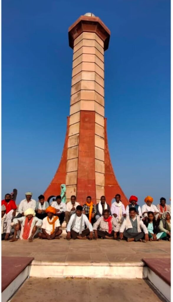 સુખસર તાલુકામાં શિવગંગાના ધર્મવીરોએ ગુરુ ગોવિંદની પ્રથમ ધૂણી મોટાનટવા તથા માનગઢ ખાતે દર્શન કર્યા