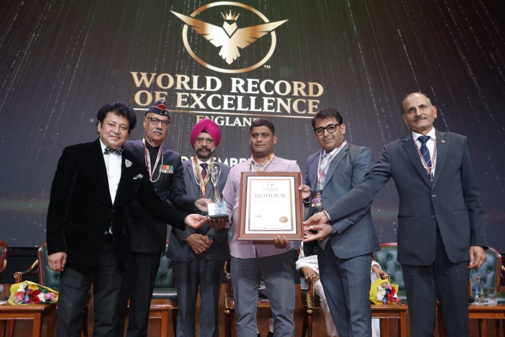 સંતરામપુરના વરિષ્ઠ પત્રકારને દિલ્હીના ભારત મંડપમ ખાતે પ્રતિષ્ઠિત “એમિનેન્સ એક્સેલેન્ટ એવોર્ડ”થી સન્માનિત કરાયા.. ઇલિયાશભાઈ શેખને નવી દિલ્હીના ભારત મંડપમ ખાતે પ્રતિષ્ઠિત “એમિનેન્સ એક્સેલેન્ટ એવોર્ડ”થી સન્માનિત કરાયા હતા.