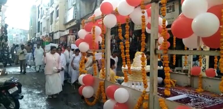   ફતેપુરામાં મહાશિવરાત્રી પર્વ નિમિત્તે શિવ સંદેશ યાત્રા નગરના વિવિધ માર્ગો પર ફરી..