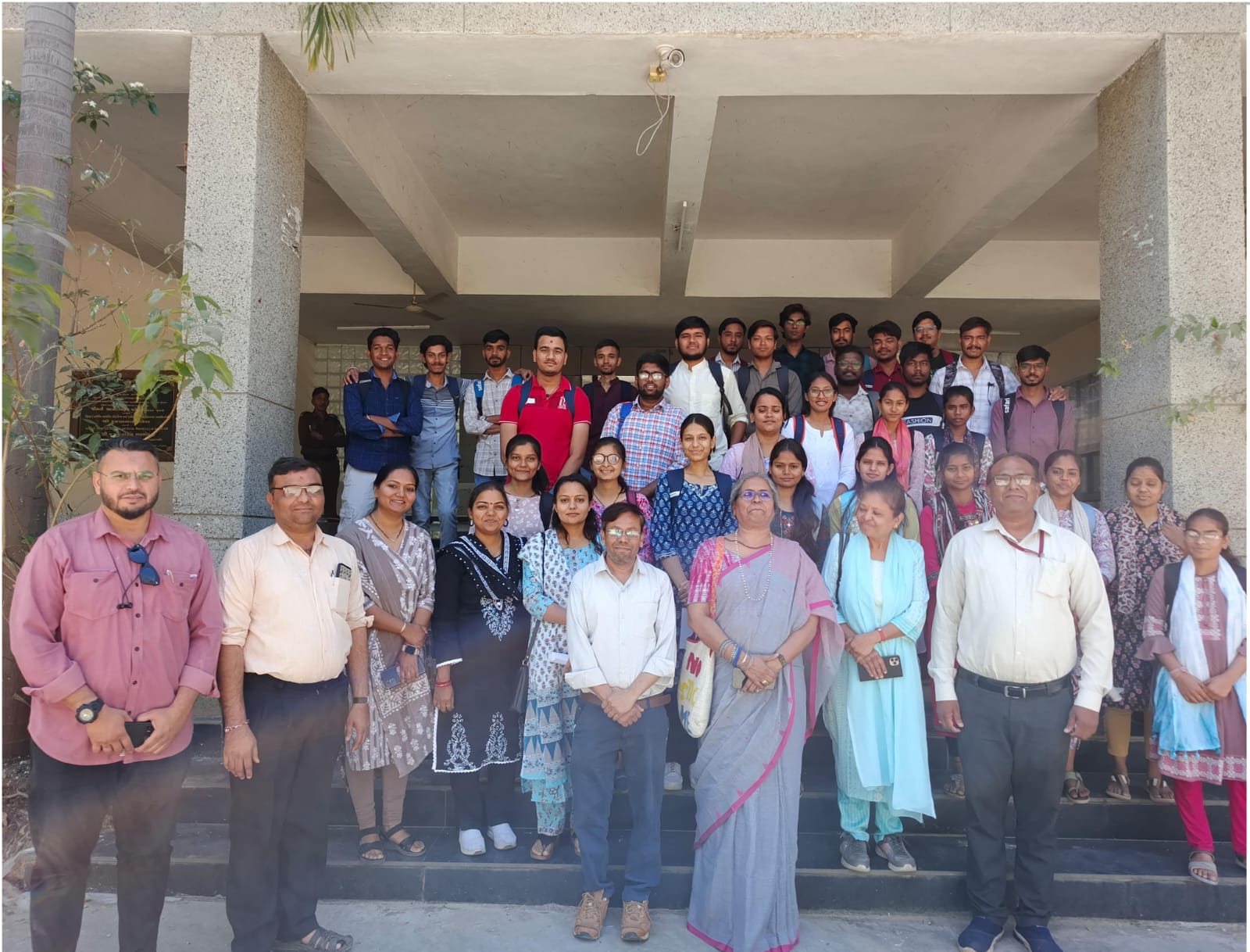 *સરકારી ઇજનેરી કોલેજ (GEC) ના મહિલા વિકાસ સેલ (WDC) એ વિદ્યાર્થીઓમાં ગ્રામીણ ઉદ્યોગ સાહસિકતાને પ્રોત્સાહન આપવા હેતુ કાર્યક્રમ યોજાયો*