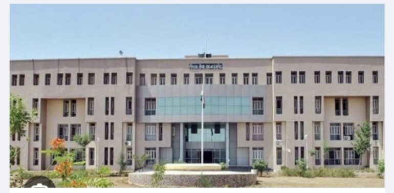 *દાહોદ જિલ્લામાં સરપંચના હોદ્દા માટે રોટેશન પદ્ધતિ અપનાવવાની માંગ* *દાહોદ જિલ્લામાં સ્થાનિક સ્વરાજ્યની ચૂંટણીઓમાં સરપંચના પદ માટે અનુસૂચિત જાતિના લોકો માટે સીટ ફાળવવા માંગ*