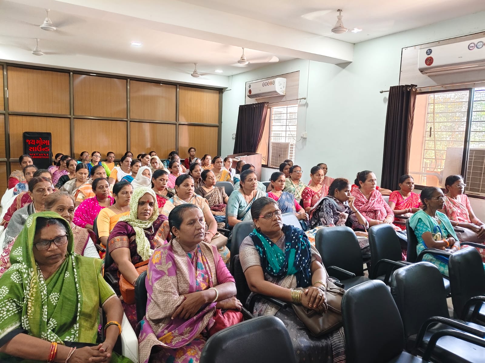 સંજેલી સેવા સદન અને તાલુકામાં પ્રિસાઇડિંગ ઓફિસરોની મીટીંગ યોજાઈ.. ચૂંટણીની તાલીમમાં કેટલાક શિક્ષકો ગેરહાજર હોવાનું સામે આવ્યું..