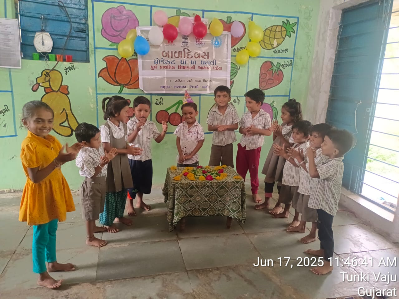 ધરતી આબા જનજાતિય ગ્રામ ઉત્કર્ષ અભિયાન અંતર્ગત દાહોદ જિલ્લામાં આંગણવાડી કેન્દ્રોમાં વિવિધ પ્રવૃતિઓ કરાઈ*