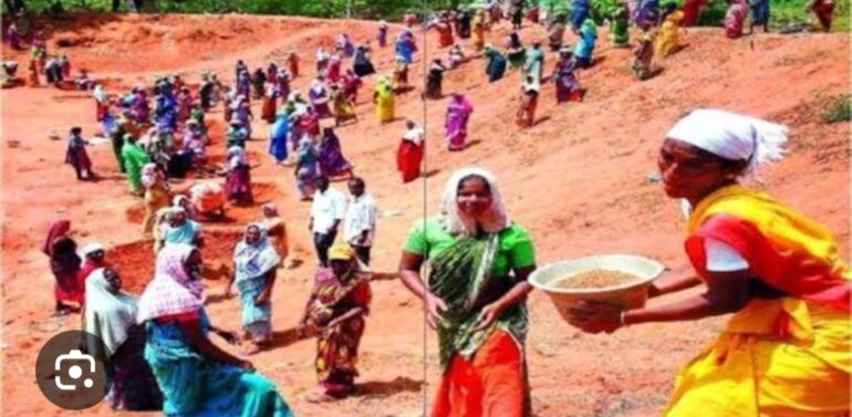 દાહોદના મનરેગા કૌભાંડમાં પકડાયેલા ત્રણેય સરકારી કર્મચારીઓના ત્રણ દિવસના રિમાન્ડ મંજૂર કરતી કોર્ટ…