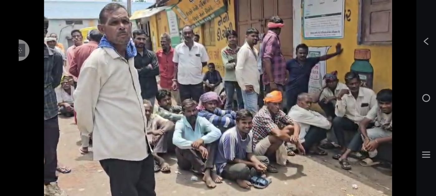 સંજેલી તાલુકા શિક્ષણ શાખામાં ભ્રષ્ટાચાર!:અખિલ ભારતીય રાષ્ટ્રીય શૈક્ષિક મહાસંઘના પ્રમુખનો વીડિયો વાયરલ.. TPO કચેરીમાં પૈસા વિના કામ શક્ય નહીં', TPOનો ઇનકાર