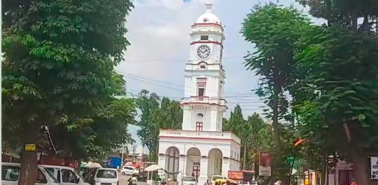  દાહોદ જિલ્લામાં સનસનીખેજ બનાવ:પુત્રે જીવીત પિતાને ‘મૃત’ બતાવી મરણ પ્રમાણપત્ર મેળવ્યુ.!  પુત્ર સામે પોલીસ ફરિયાદ નોંધાઈ 