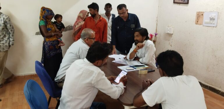  ‘કોઈનો જય નહીં અને કોઈનો પરાજય નહીં”  જિલ્લા અદાલત,દાહોદ ખાતે નેશનલ લોક અદાલતનું ભવ્ય આયોજન જેમાં પાંચ કરોડ સાડત્રીસ લાખ સુંતાલીસ હજાર આઠસો પાંચ રૂપિયાનો એવોર્ડ કરવામાં આવેલ. 