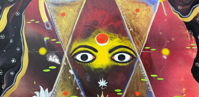 રંગો થી બીજમંત્ર, યંત્ર અને ચિત્ર થી માતાજી ની આરાધના કરતા ચિત્રકાર
