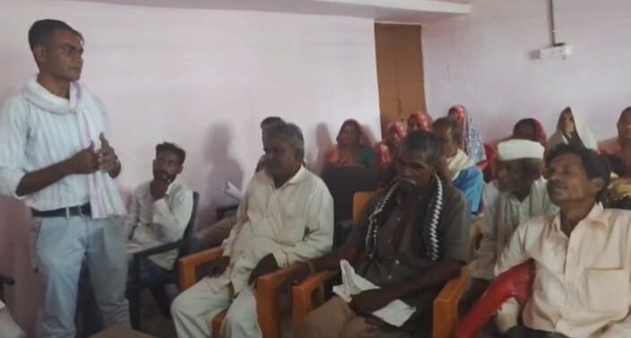  મહુડી ગામે ૨ ઓક્ટોમ્બર ના રોજ મહુડી ગામના સરપંચ શ્રી ના અધ્યક્ષ સ્થાને મંત્રીશ્રીની ઉપસ્થિતિમાં ગ્રામસભા યોજાય હતી