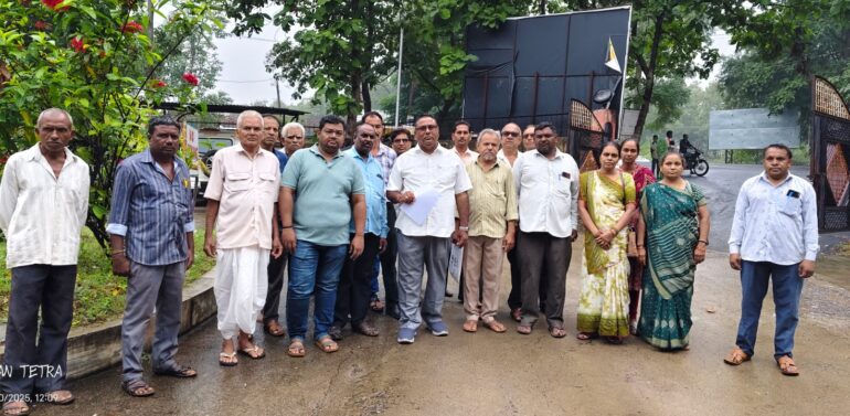 દેવગઢ બારિયાના વાજબી ભાવના દુકાનદારોની ચીમકી : નવેમ્બર મહિનાથી વિતરણથી અળગા રહેવાની જાહેરાત