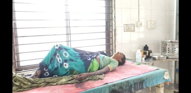  દેવગઢ બારીઆ તાલુકાના રામા ગામે નદી કિનારે ખેતરમાં કામ કરતી મહિલા ઉપર દીપડાનો હુમલો,  મહિલાએ દીપડાનો હિંમતભેર સામનો કરતા દીપડો જંગલમાં ભાગ્યો..