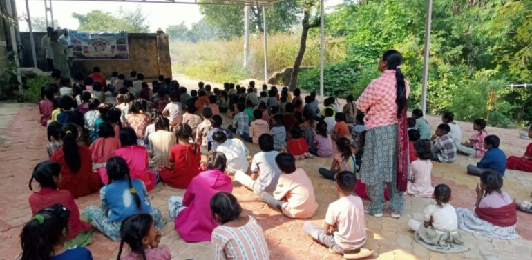  *સુખસર તાલુકામાં વાગ્ધારા સંસ્થા દ્વારા પ્રાથમિક શાળાઓમાં બાળ અધિકાર સપ્તાહ કાર્યક્રમનું આયોજન કરાયુ*  *તાલુકાની વાસિયાકુઈ,પાટડીયા તથા ભીતોડી પ્રાથમિક શાળામાં કાર્યક્રમ યોજવામાં આવ્યો હતો*