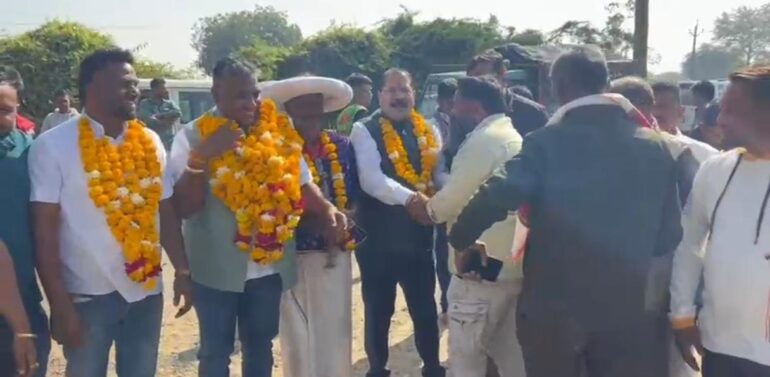  ગરબાડાની અભલોડ પંચાયત સીટમાં 11 પાકા રસ્તાઓનું ધારાસભ્ય – જિલ્લા પંચાયત પ્રમુખના હસ્તે ખાતમુહર્ત.!