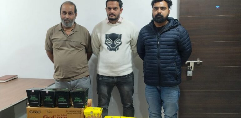  નશાનો વેપાર:દાહોદમાં પાન પાર્લર, ચાની દુકાનોમાંથી 90 હજાર રૂપિયાની નશાસહાયક સામગ્રી જપ્ત:6 વેપારીઓ સામે ગુનો દાખલ.