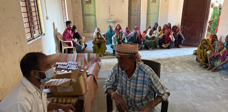 સુખસરના કાળીયા સબ સેન્ટર ખાતે”રાષ્ટ્રીય ક્ષય નિર્મૂલન કાર્યક્રમ”અંતર્ગત શંકાસ્પદ દર્દીઓની તપાસ ઝુંબેશનું આયોજન કરાયું*  *જુદી જુદી કેટેગરીના 177 દર્દીઓના એકસ-રે તથા સ્ક્રિનિંગ કરવામાં આવ્યું*