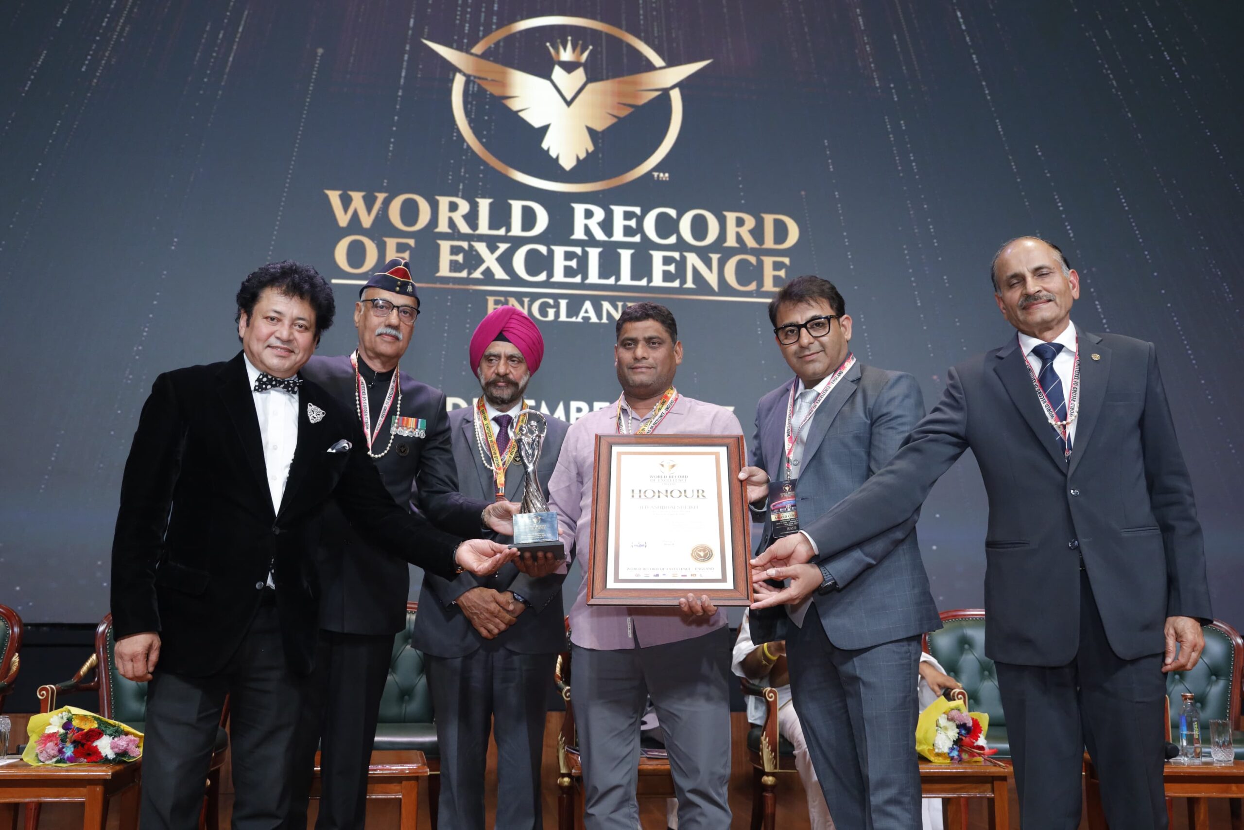 સંતરામપુરના વરિષ્ઠ પત્રકારને દિલ્હીના ભારત મંડપમ ખાતે પ્રતિષ્ઠિત “એમિનેન્સ એક્સેલેન્ટ એવોર્ડ”થી સન્માનિત કરાયા.. ઇલિયાશભાઈ શેખને નવી દિલ્હીના ભારત મંડપમ ખાતે પ્રતિષ્ઠિત “એમિનેન્સ એક્સેલેન્ટ એવોર્ડ”થી સન્માનિત કરાયા હતા.