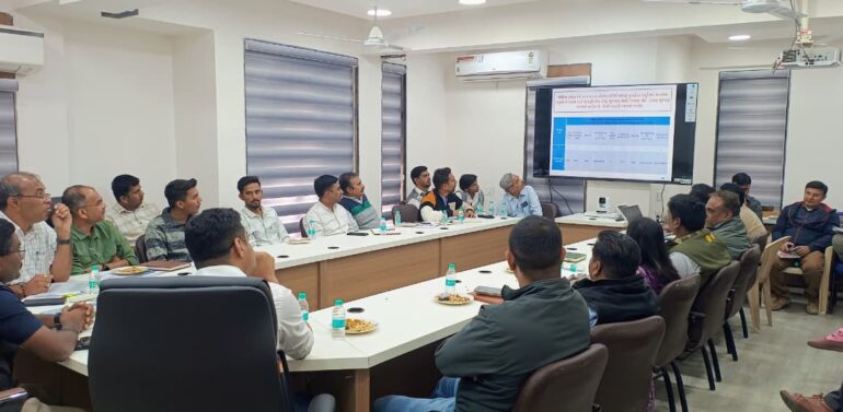 *જિલ્લા કલેકટરશ્રીના અધ્યક્ષ સ્થાને જીલ્લા પ્રાણી ક્રૂરતા નિવારણ સોસાયટી,દાહોદ સભ્યોશ્રીઓ સાથે બેઠક યોજાઇ*