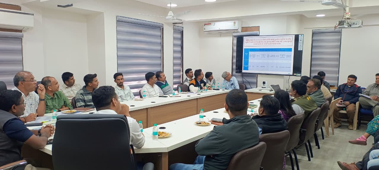 *જિલ્લા કલેકટરશ્રીના અધ્યક્ષ સ્થાને જીલ્લા પ્રાણી ક્રૂરતા નિવારણ સોસાયટી,દાહોદ સભ્યોશ્રીઓ સાથે બેઠક યોજાઇ*